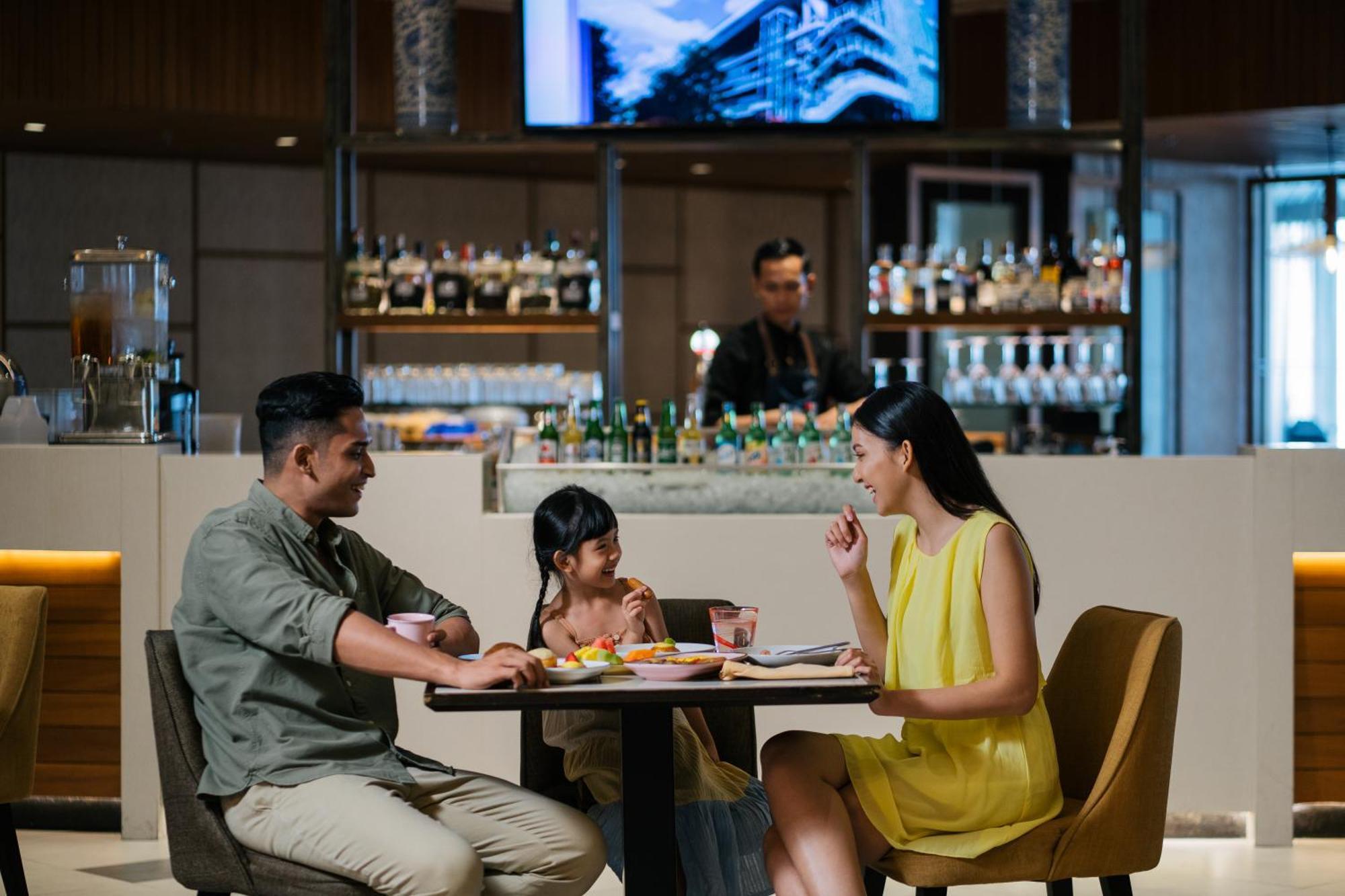 泗水帕库万英达福朋喜来登酒店 外观 照片